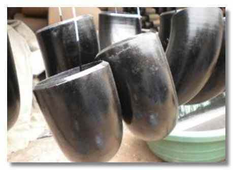 對焊彎頭一般 是在管路施工工地開展電焊焊接