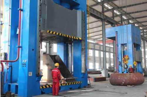 大小頭生產(chǎn)設(shè)備